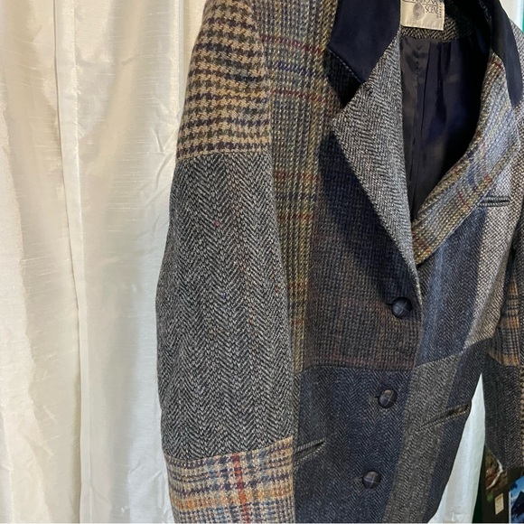 Vintage International Scene wool blazer, size small, herringbone and plaid - Picture 15 of 16